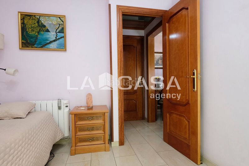 Foto f7809a2f-71e3-4225-a726-586cbec63ce3. Pis a Vilapicina - Torre Llobeta Barcelona