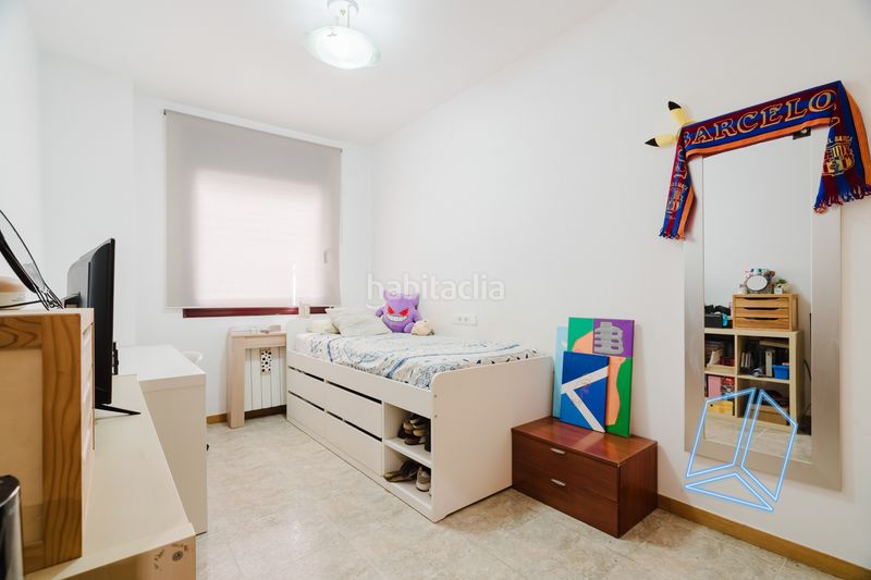 Foto dff38815-4346-4587-9a34-57f2fe879bc2. Pis amb aparcament piscina a Campoamor Sabadell