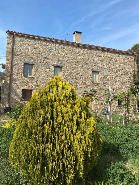 Foto 601e70d1-b580-4d4b-8c2e-8d4b25fe7cc5. Casa amb calefacció a Vilanova de Meià