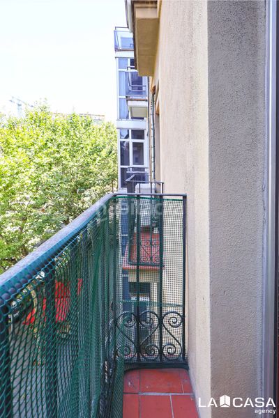 Foto 85376e1c-4728-464b-b776-4991d99c6a4e. Pis a Sant Antoni Barcelona
