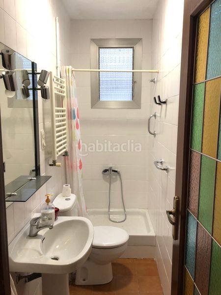 Foto 6dea29c7-ea0e-49b5-983c-b5423d146935. Pis a Sants-Badal Barcelona