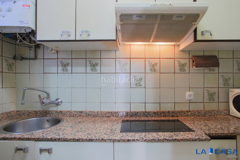 Foto 9f2a107e-b051-43e1-af91-92bfae9c6d74. Pis a Sants-Badal Barcelona