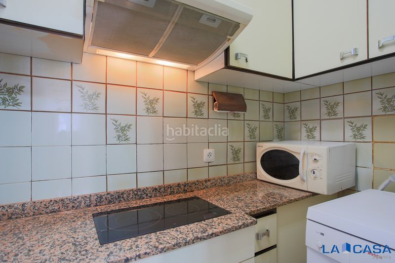 Foto e226ed37-3a3a-4fc6-887c-3d5d4ca668b0. Pis a Sants-Badal Barcelona