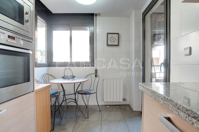 Foto a8b5e072-b2b8-47ac-ace8-18896c9cf0a2. Pis a Muntanyeta Castelldefels