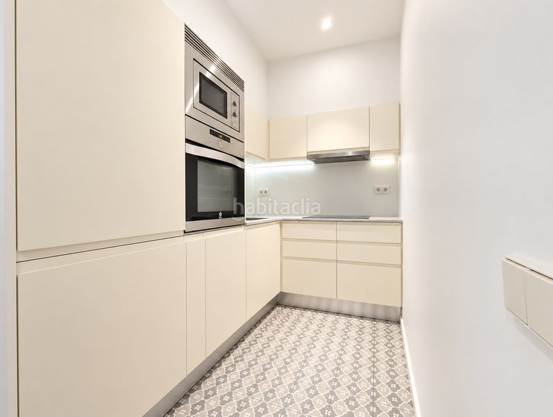 Foto a6a0628d-4f18-43b3-8e09-16383867c7fc. Planta baixa a Vila de Gràcia Barcelona