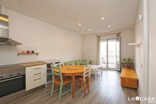 Etagenwohnung in El Poble Sec - Parc de Montjuïc
