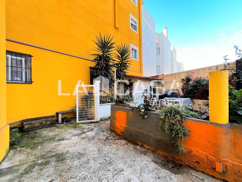 Foto f77f32de-8f52-46e4-b6b0-cca72363433a. Appartement avec chauffage dans Fondo Santa Coloma de Gramenet