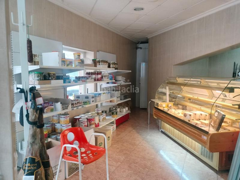 Foto 2d1f7d78-2e46-47b4-b9b7-f80c002f4ec0. Alquiler local comercial se alquila local comercial ideal para tienda u otro negocio en Puertollano