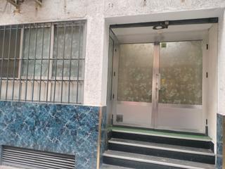 Lloguer Local Comercial a Centro. Se alquila o  vende local comercial en puertollano  céntrico y e