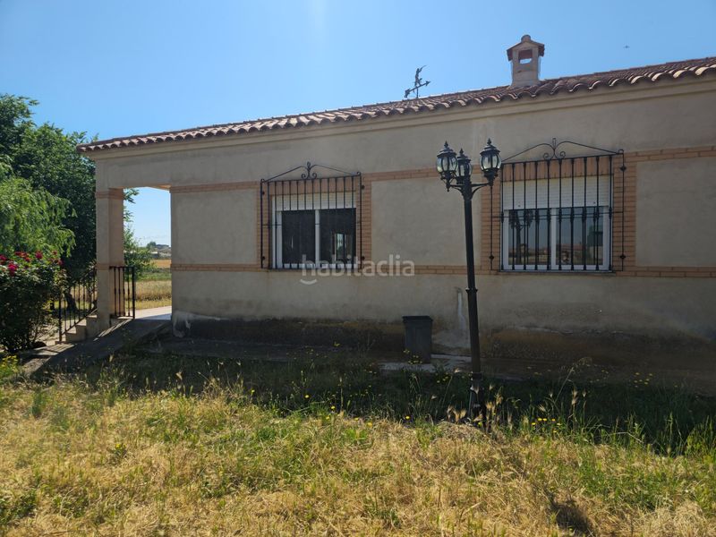 Foto d7385e59-1bae-4d94-9876-4c0125525b46. Casa amb aparcament a Calzada de Calatrava