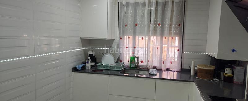 Foto bd87f6b9-4e0c-46a8-9e0d-78435757a729. Casa con riscaldamento parcheggio in PAU 2-600 Puertollano