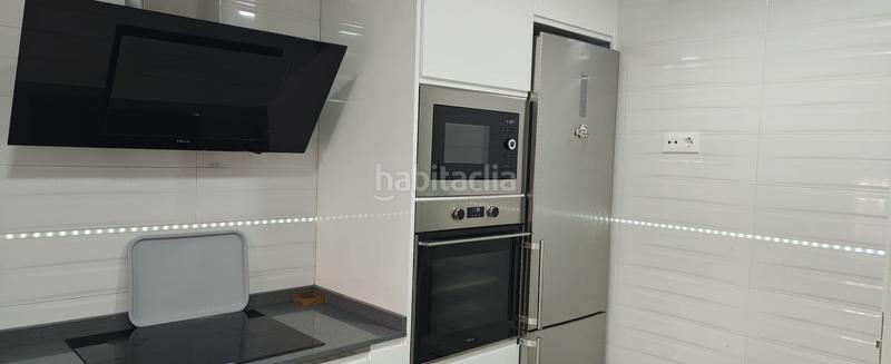 Foto ffbab8a2-0650-4379-8784-ae7770194b90. Casa con riscaldamento parcheggio in PAU 2-600 Puertollano