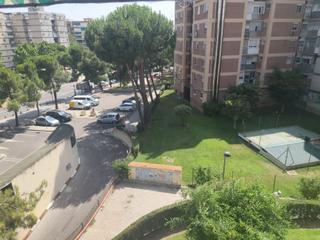 Appartement à Santos. Venta de piso de tres dormitorios en leganes
