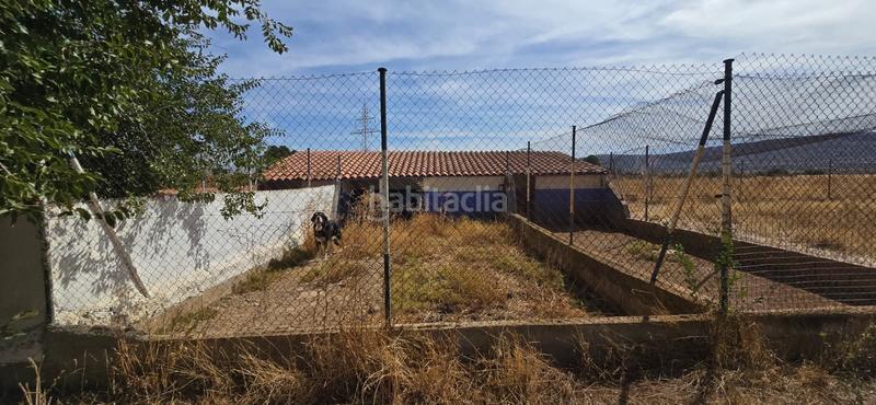 Foto dd954af9-29c6-42bd-a771-9c22d44d5487. Masia amb piscina a Argamasilla de Calatrava