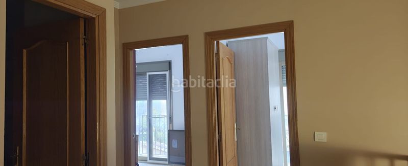 Foto ae5ab66b-39b8-48bf-b8fe-8124587c0d3c. Semi detached house with heating in Argamasilla de Calatrava