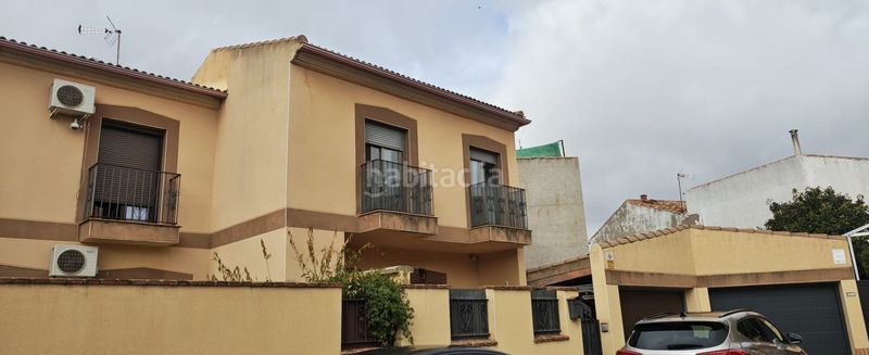 Foto bef4b928-9f3c-4faa-aa40-9f813a2c721f. Semi detached house with heating in Argamasilla de Calatrava