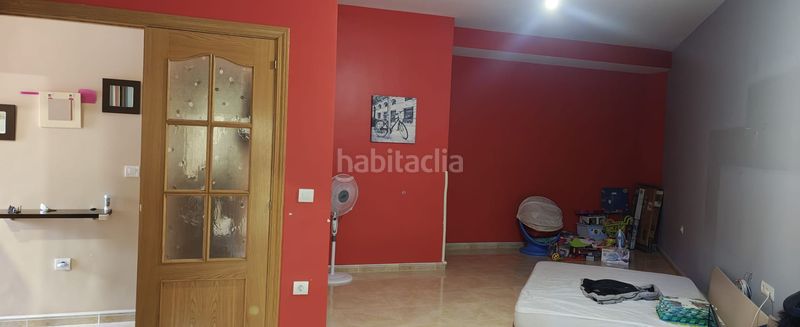 Foto c0c1d861-4d72-41d4-aaa0-3c92e7ec10ce. Semi detached house with heating in Argamasilla de Calatrava