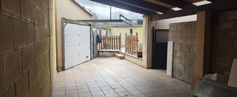 Foto f8b89beb-f8a7-4e2c-ad77-1e4d519dc47f. Semi detached house with heating in Argamasilla de Calatrava