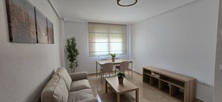 Lloguer Pis a Centro. Se alquila bonito piso en avenida primero de mayo