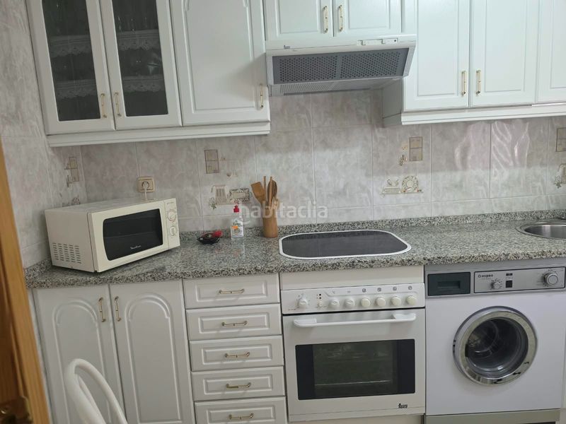 Foto f8cc6f28-81cd-401f-9d6e-284e2e3334fe. Location appartement dans Centro Puertollano