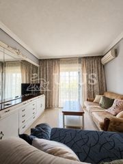 Flat  Calle ronda de la manca. Espectacular piso de 115 m2 con dos patios y gran terraza en ron