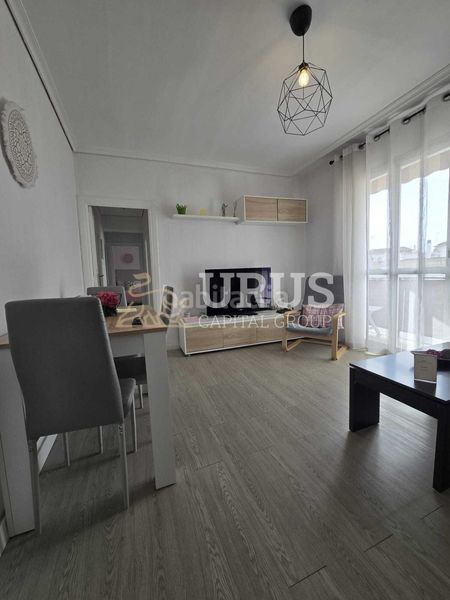 Foto f60b0eb5-6ae9-429d-a75f-c840e95bb1e1. Pis a Campo de la Verdad - Miraflores Córdoba