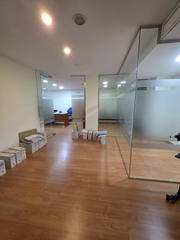 Local Comercial en Plaza de Moreno
