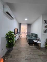 Pis  Tras la puerta. Espectacular piso reformado en avenida de barcelona  listo para