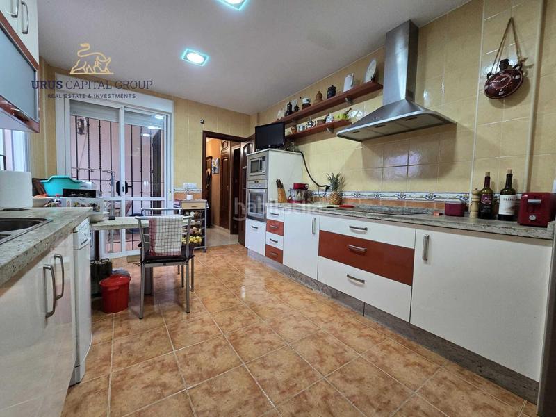 Foto 1bcf5f4f-221c-49a7-acdd-6bb32d3384c2. Chalet exclusiva casa independiente con jardín, piscina y huerto en la carlota, córdoba en Carlota (La)