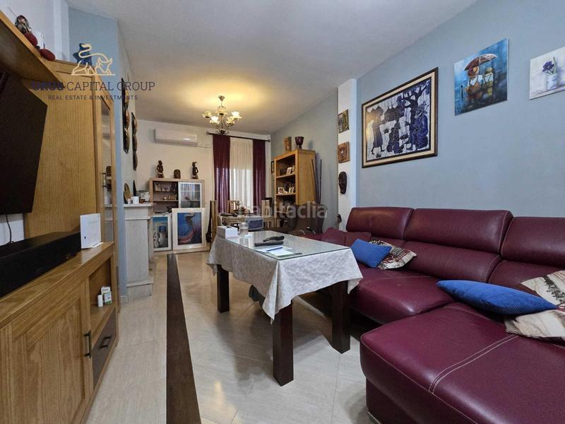 Foto 22f37c75-b023-4081-8f5b-efbd2079cad6. Chalet exclusiva casa independiente con jardín, piscina y huerto en la carlota, córdoba en Carlota (La)