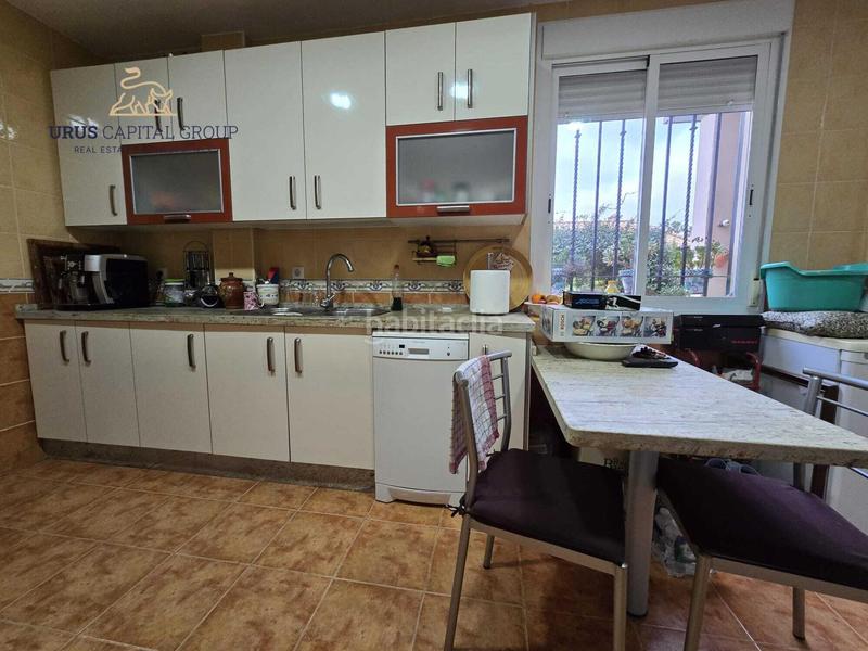 Foto 571dc6eb-da56-44f5-a498-53f8814d4685. Chalet exclusiva casa independiente con jardín, piscina y huerto en la carlota, córdoba en Carlota (La)