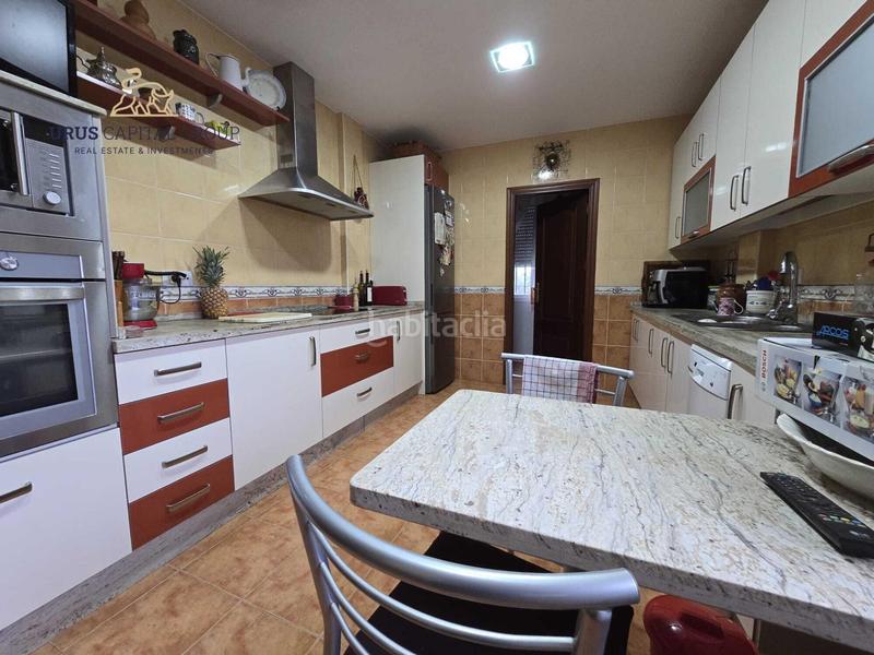 Foto d193fc9c-3500-4e07-98ab-1303182929ba. Chalet exclusiva casa independiente con jardín, piscina y huerto en la carlota, córdoba en Carlota (La)
