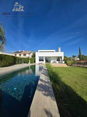 Chalet en El Brillante -El Naranjo - El Tablero. Un hogar para sentir la naturaleza elegancia y calidez en el bri