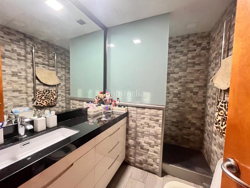 Foto 0c129c6c-ae2d-4edb-9999-c4860b95f854. Affitto casa a schiera con camino riscaldamento parcheggio piscina in Santa Coloma de Cervelló