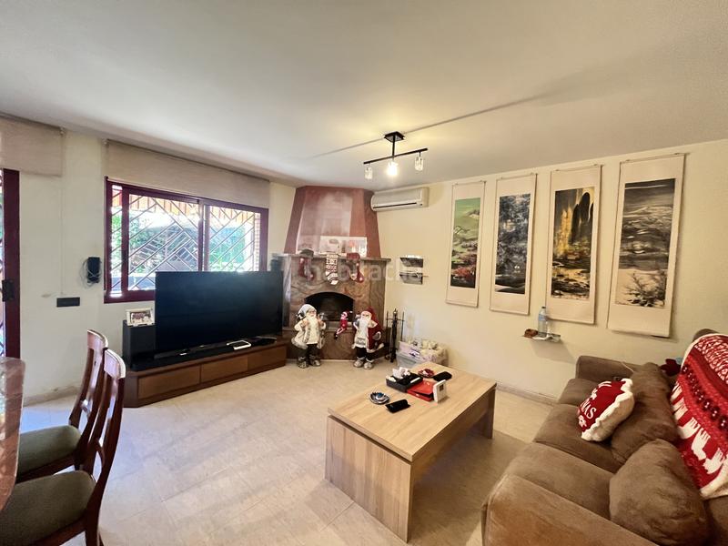 Foto 8be06917-c9e5-46b7-a9cb-dfc162efde8b. Affitto casa a schiera con camino riscaldamento parcheggio piscina in Santa Coloma de Cervelló