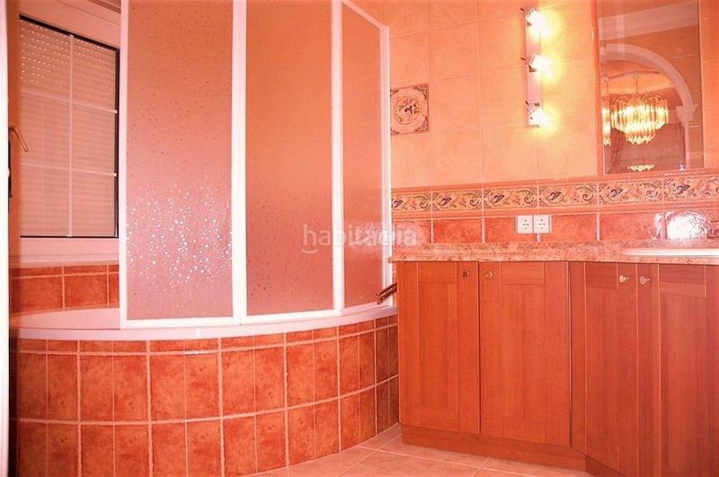 Foto fa3bfd39-c642-4307-aaea-21674b4d2e50. Chalet avec chauffage parking piscine dans Pueblo Calp