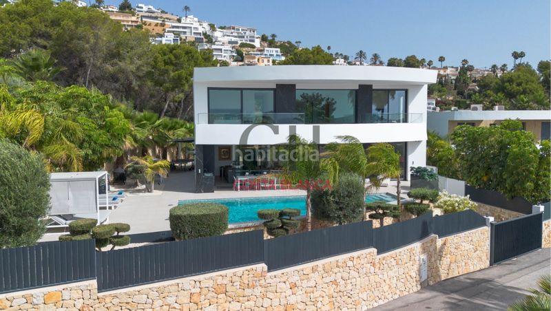 Foto a7a54f15-214f-4373-91fb-1bd979de77a4. Xalet amb calefacció aparcament piscina a Benimeit-Tabaira Moraira
