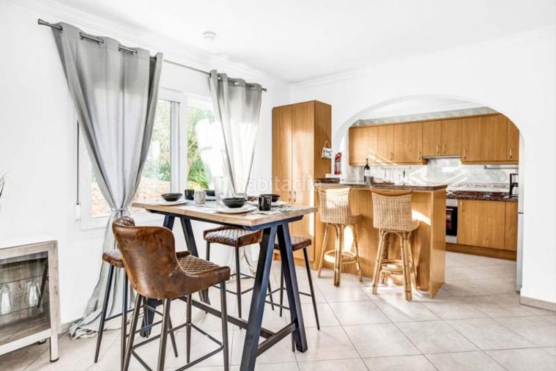 Foto f7f1493b-6051-443a-96da-ca68a6501131. Chalet avec chauffage parking piscine dans Carrió - La Merced - Los Pinos Calp