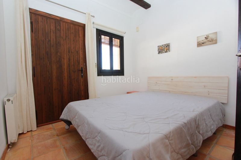 Foto 0d1e523a-5f55-4eb6-a584-2203fb01e2af. Chalet avec chauffage parking piscine dans La Fustera Benissa
