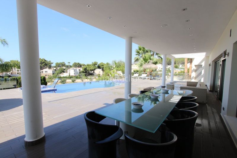 Foto 57fce90c-1d30-40ad-81b3-f2cc9babe487. Chalet en La Fustera Benissa