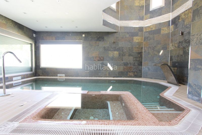 Foto bbf180f2-9f5d-417e-8a6c-fb1167fe6654. Chalet en La Fustera Benissa