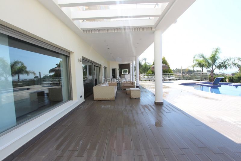 Foto ecb5713f-085d-480c-accf-2d16f3676645. Chalet en La Fustera Benissa