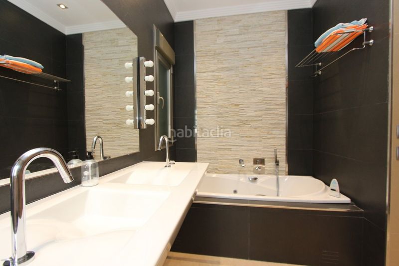 Foto f31fd7ff-0cee-4f9a-bbb0-dc58598c44df. Chalet en La Fustera Benissa