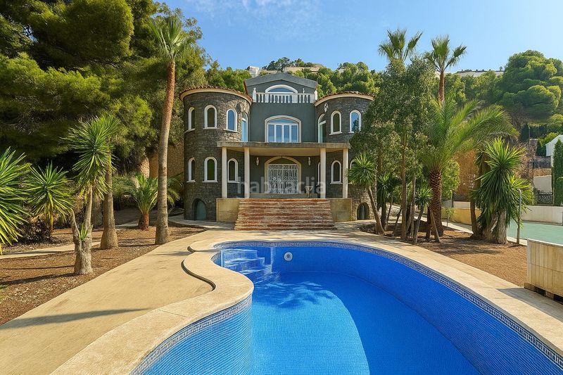 Foto c258d50e-9af3-4cee-9b3f-d4a1e3f97db5. Xalet amb aparcament piscina a Altea hills Altea
