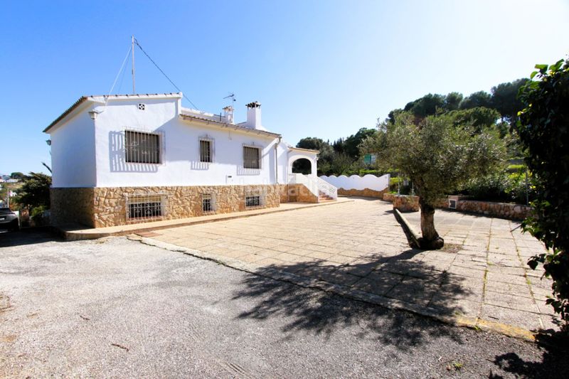 Foto 558fb026-a6be-4d3c-a2b3-3f27fea4adbc. Chalet en La Fustera Benissa