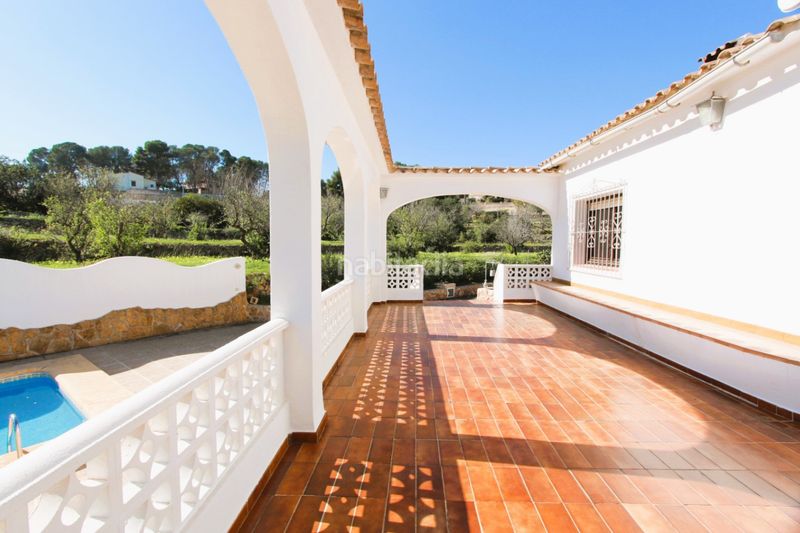 Foto a9977be0-c8a4-4676-a445-a50c58e554f2. Chalet en La Fustera Benissa