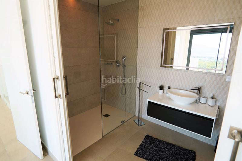 Foto 4ca8e33c-5b92-4409-a79b-b60364f12e2a. Chalet con riscaldamento parcheggio piscina in La Fustera Benissa