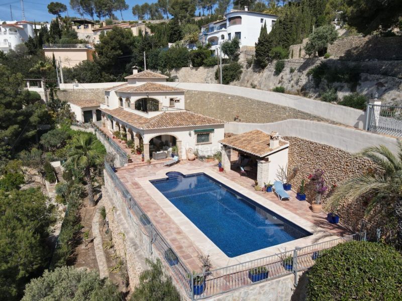 Foto 5c0c127b-077c-445c-b6ff-0047cb68857a. Xalet amb calefacció aparcament piscina a La Fustera Benissa