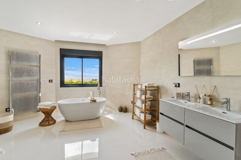 Foto 68d2edc7-8abb-4ea3-a654-2f8567c99e9d. Chalet avec chauffage parking piscine dans La Fustera Benissa