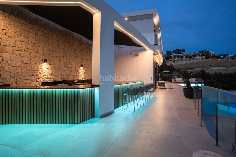 Foto abf15019-4f01-4083-867b-153f2df88cb0. Chalet avec chauffage parking piscine dans La Fustera Benissa